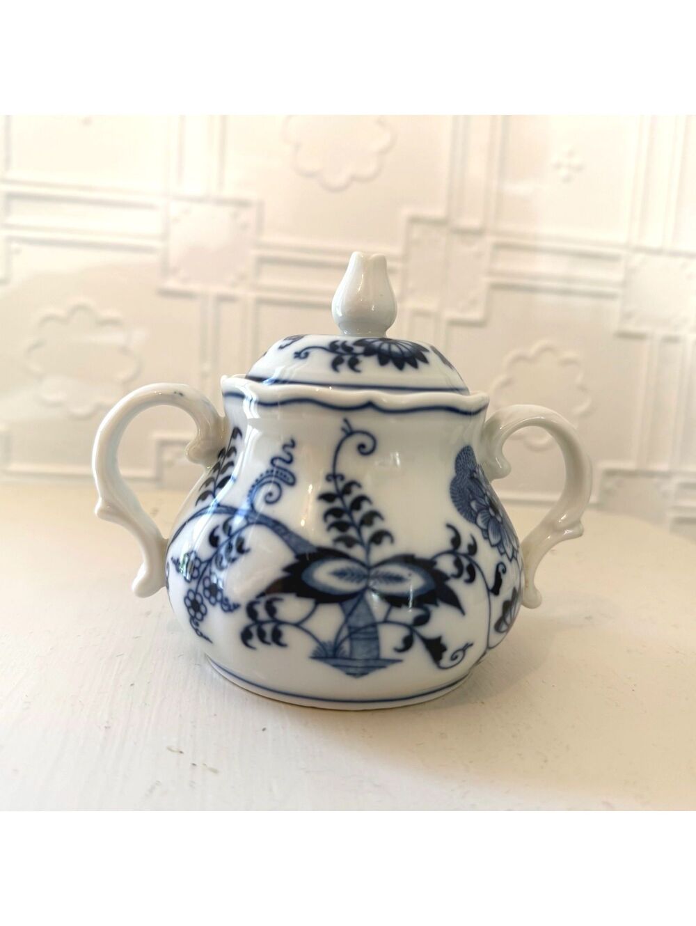 Vintage Blue Danube Fine China - Covered Sugar Dish (Blue Onion Pattern)